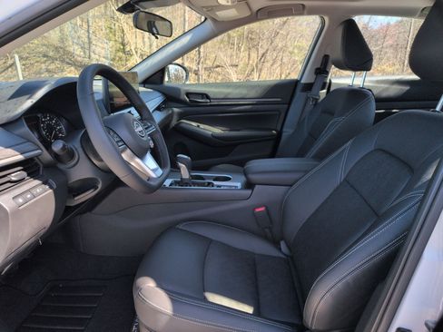 New 2026 Nissan Altima 2.5 SV AWD/4WD image 12