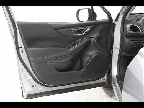 Used 2019 Subaru Forester w/ Alloy Wheel Package AWD/4WD image 4