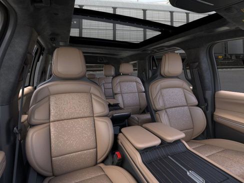 New 2026 Lincoln Navigator Black Label AWD/4WD image 10