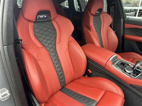 Used 2025 BMW X6 M Competition w/ Executive Package image 26