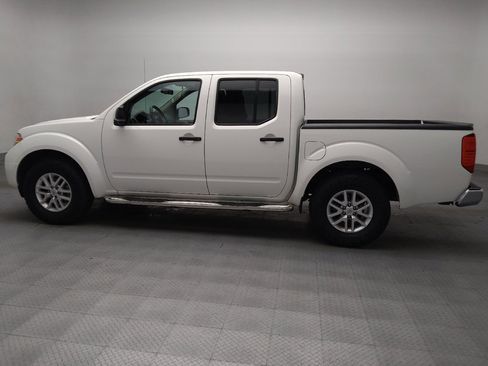Used 2019 Nissan Frontier SV RWD image 3