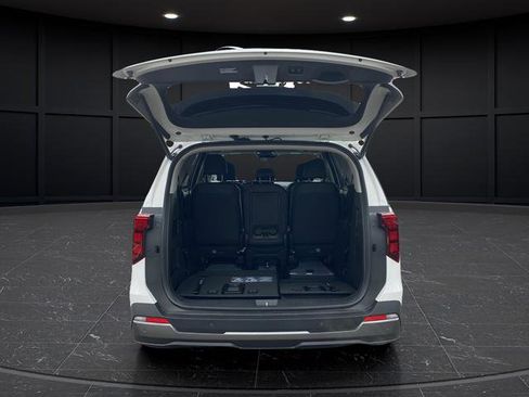New 2026 Kia Carnival SX w/ SX Dark Edition Package image 16