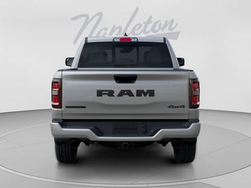 New 2026 RAM 1500 Big Horn AWD/4WD image 8