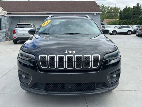 Used 2021 Jeep Cherokee Latitude Lux image 2