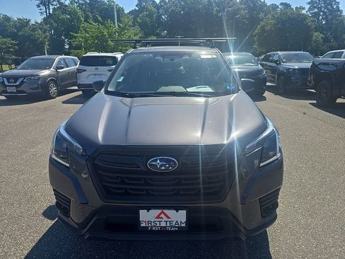 Used 2024 Subaru Forester AWD/4WD image 2