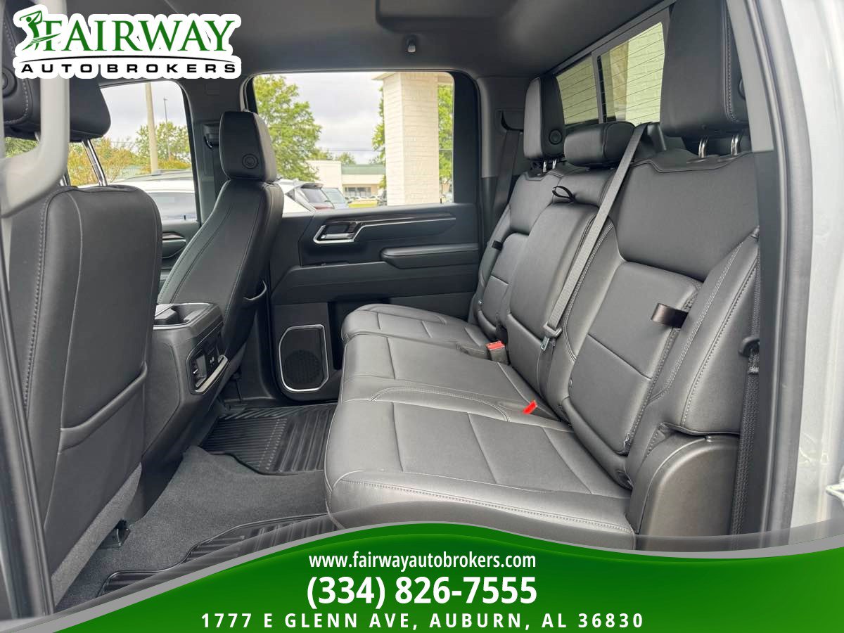 Used 2025 Chevrolet Silverado 2500 LT w/ Trail Boss Package AWD/4WD image 11