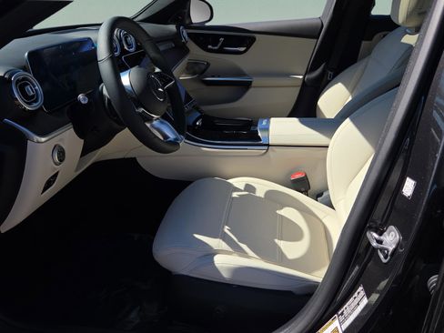 New 2026 Mercedes-Benz C 300 Sedan image 28