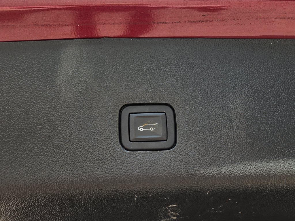 Certified 2020 Chevrolet Traverse LT FWD image 27