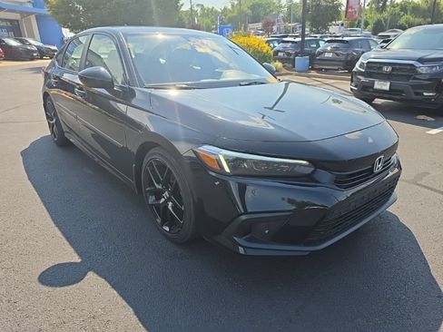 Used 2023 Honda Civic Sport image 1
