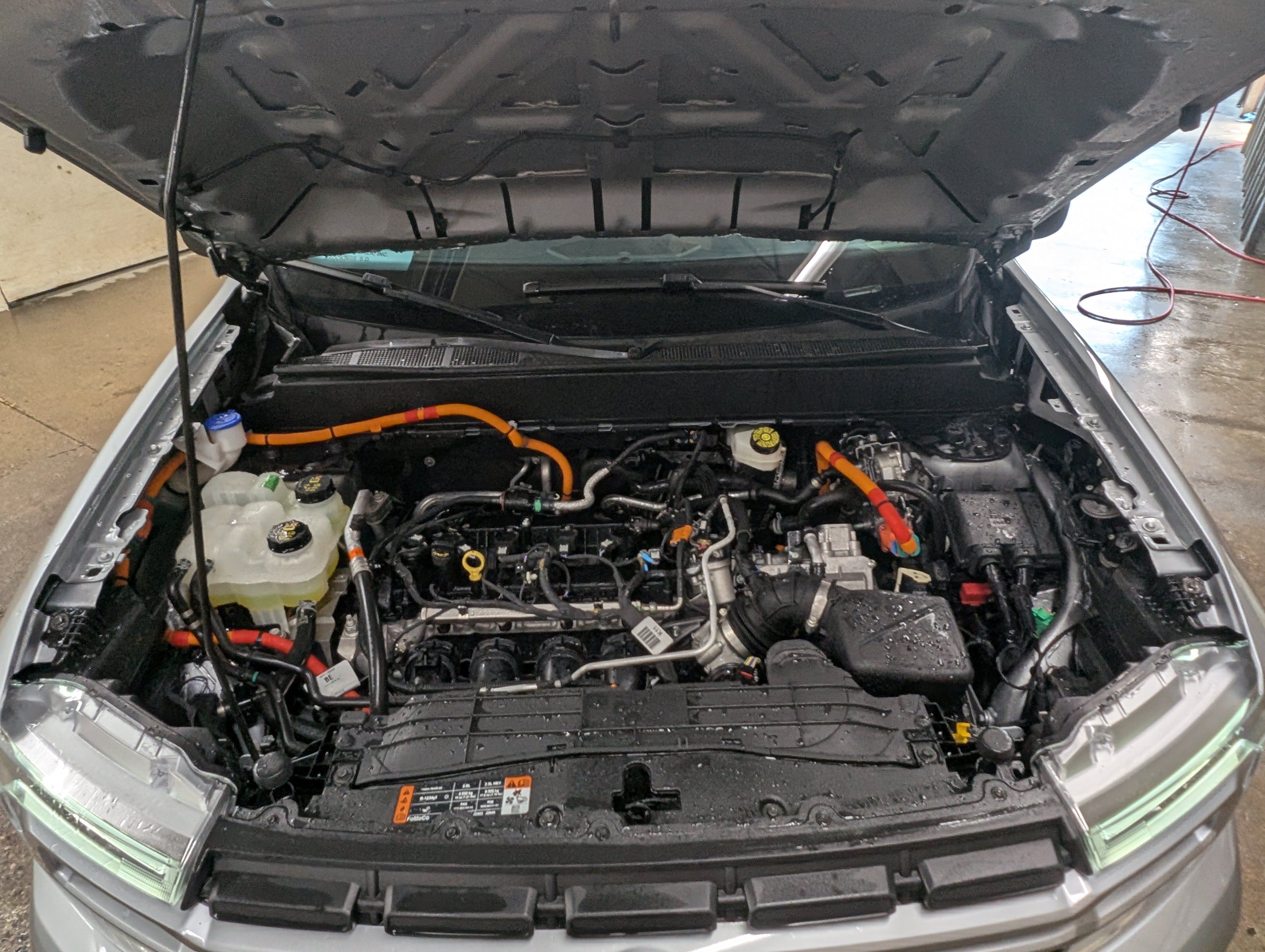 Used 2024 Ford Maverick Lariat FWD image 3