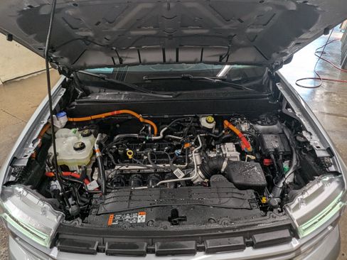 Used 2024 Ford Maverick Lariat FWD image 3