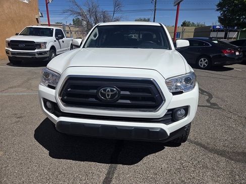 Used 2021 Toyota Tacoma SR5 RWD image 4