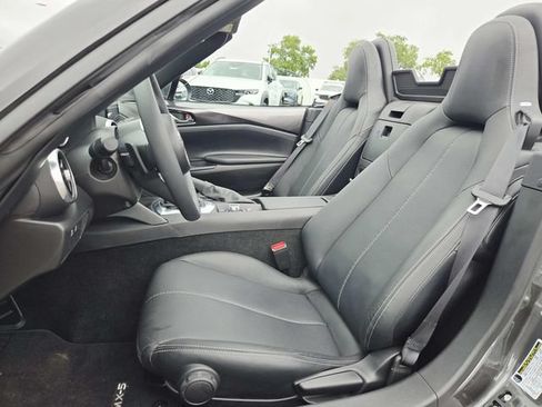 Certified 2023 MAZDA MX-5 Miata Grand Touring RWD image 12