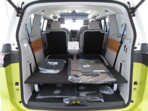 New 2025 Volkswagen ID. Buzz 1st Edition image 25