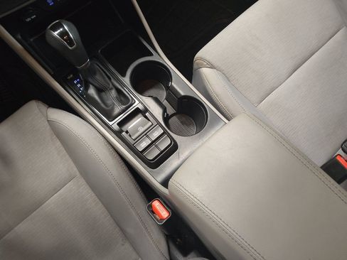Used 2020 Hyundai Tucson SE FWD image 26