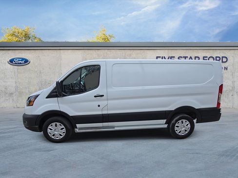 Used 2024 Ford Transit 250 Low Roof w/ Exterior Upgrade Package image 5