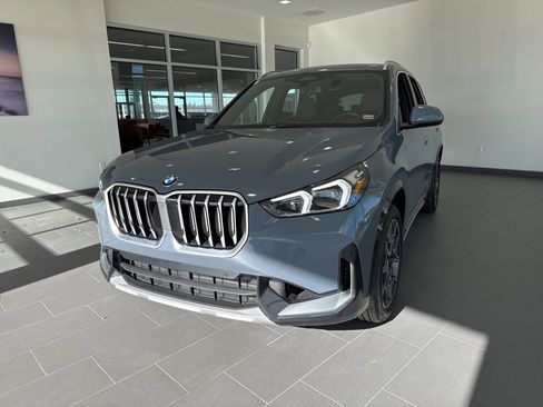 Used 2025 BMW X1 xDrive28i w/ Convenience Package image 3