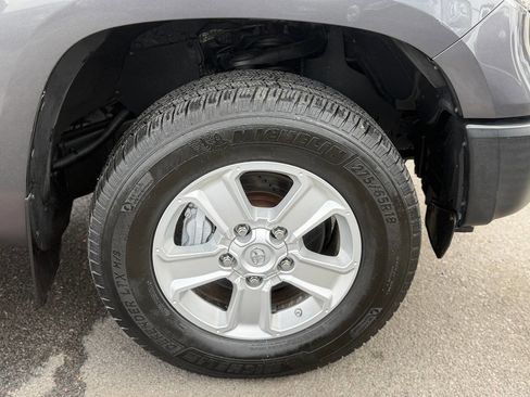 Used 2015 Toyota Tundra SR AWD/4WD image 39