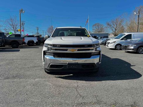 Used 2020 Chevrolet Silverado 1500 LT w/ Convenience Package image 3