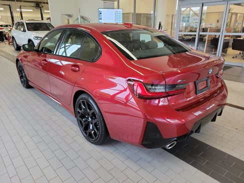 Used 2026 BMW 330i xDrive Sedan w/ M Sport Package AWD/4WD image 7