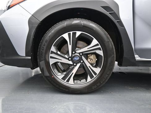 Used 2025 Subaru Crosstrek 2.5i Premium AWD/4WD image 28