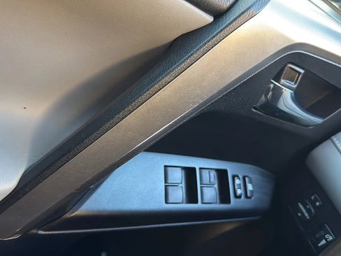 Used 2016 Toyota RAV4 XLE image 22