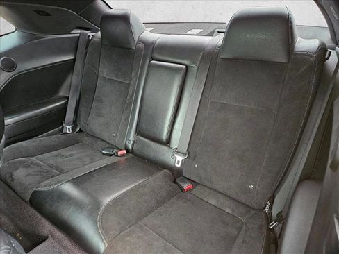 Used 2016 Dodge Challenger R/T Scat Pack w/ Leather Interior Group RWD image 16
