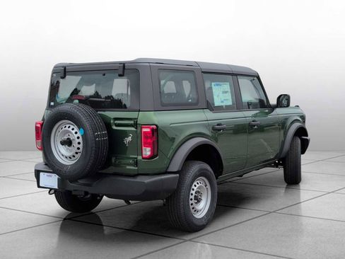 New 2025 Ford Bronco 4-Door image 14