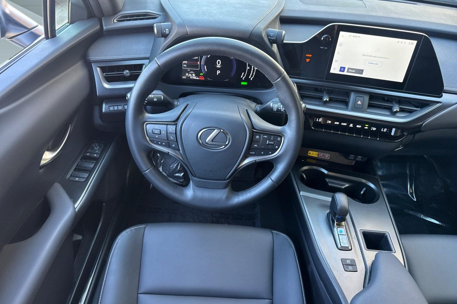 Certified 2025 Lexus UX 300h FWD w/ Accessory Package (Z2) image 30
