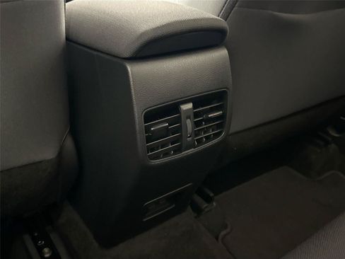 Certified 2026 Toyota Corolla Cross LE FWD image 33