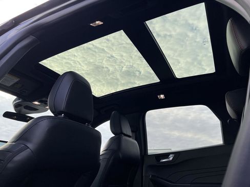 New 2026 Ford Escape ST-Line w/ Tech Pack #1 image 37