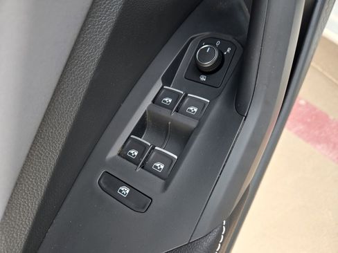 New 2026 Volkswagen Jetta SE image 19