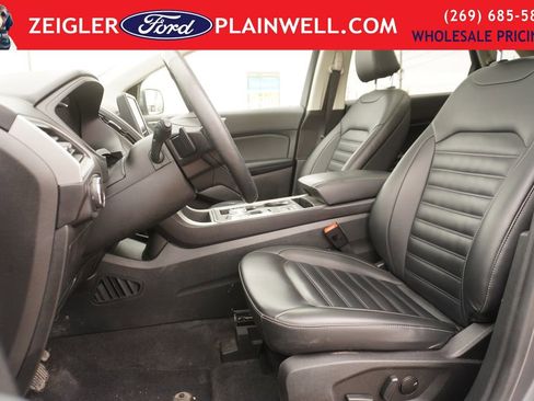 Used 2024 Ford Edge SEL w/ Convenience Package image 16