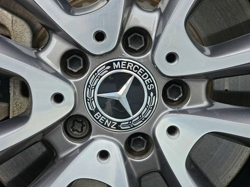 Used 2020 Mercedes-Benz E 450 4MATIC Sedan image 11