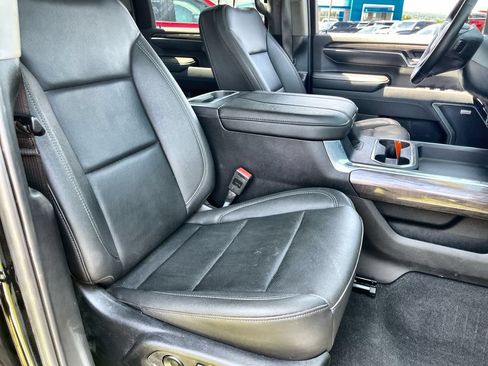 Used 2025 Chevrolet Silverado 2500 LTZ w/ Trail Boss Package AWD/4WD image 28