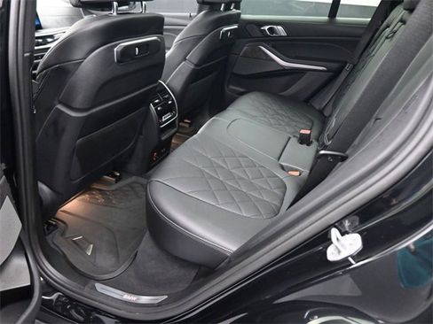 Used 2024 BMW X5 xDrive40i w/ Premium Package image 16