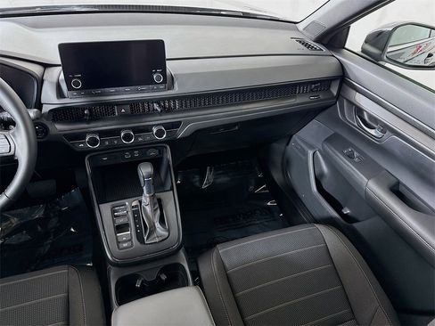 Used 2025 Honda CR-V Sport image 26