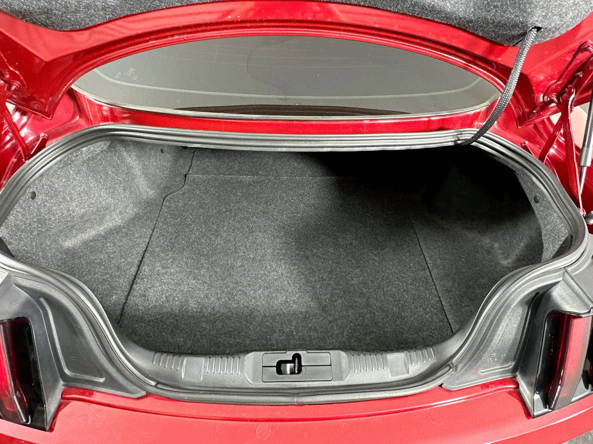Used 2020 Ford Mustang GT RWD image 25