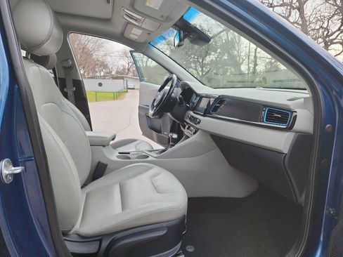 Used 2019 Kia Niro Touring image 36