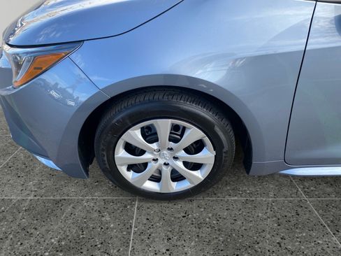 Used 2025 Toyota Corolla LE FWD image 14