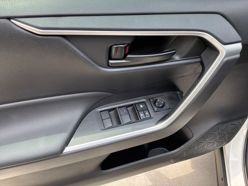 Used 2025 Toyota RAV4 LE FWD image 15