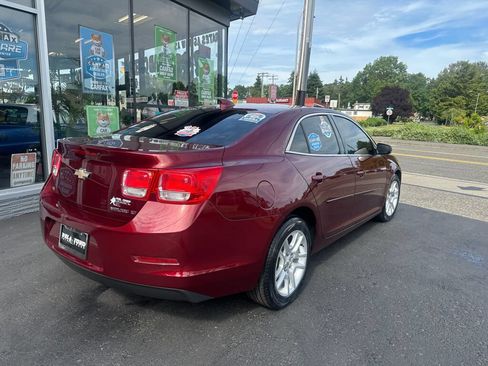 Used 2015 Chevrolet Malibu LT FWD image 5
