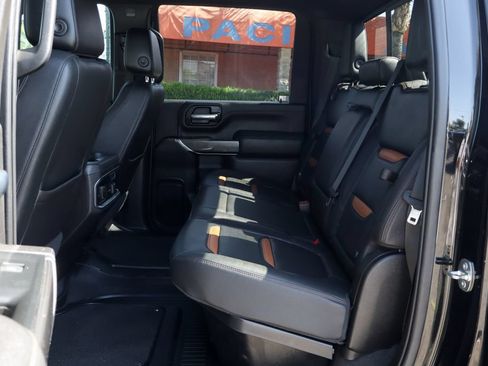 Used 2023 GMC Sierra 2500 AT4 w/ AT4 Preferred Package AWD/4WD image 44