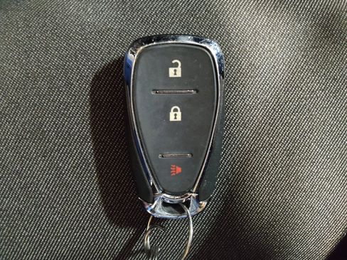 Used 2020 Chevrolet Equinox LT image 32