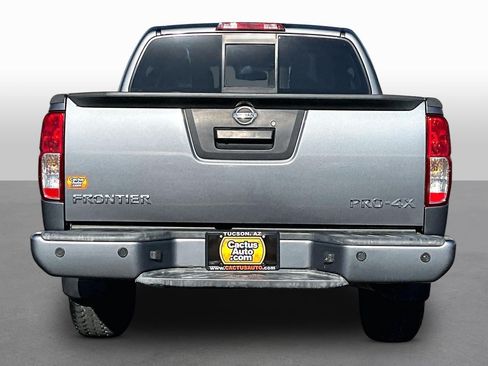 Used 2018 Nissan Frontier PRO-4X AWD/4WD image 4