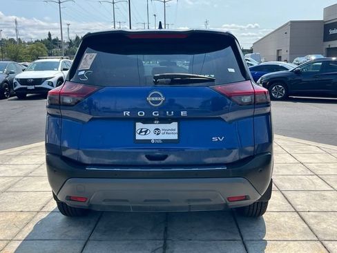 Used 2023 Nissan Rogue SV FWD image 8