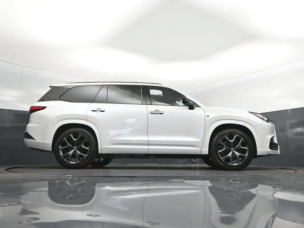 New 2026 Lexus TX 500h AWD w/ Technology Package image 44