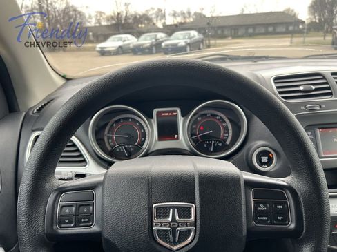 Used 2018 Dodge Journey SE FWD image 21