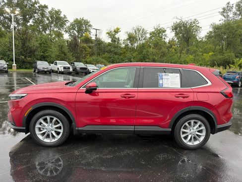 Used 2024 Honda CR-V EX image 3