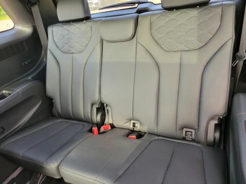 Used 2022 Hyundai Palisade Limited AWD/4WD image 12